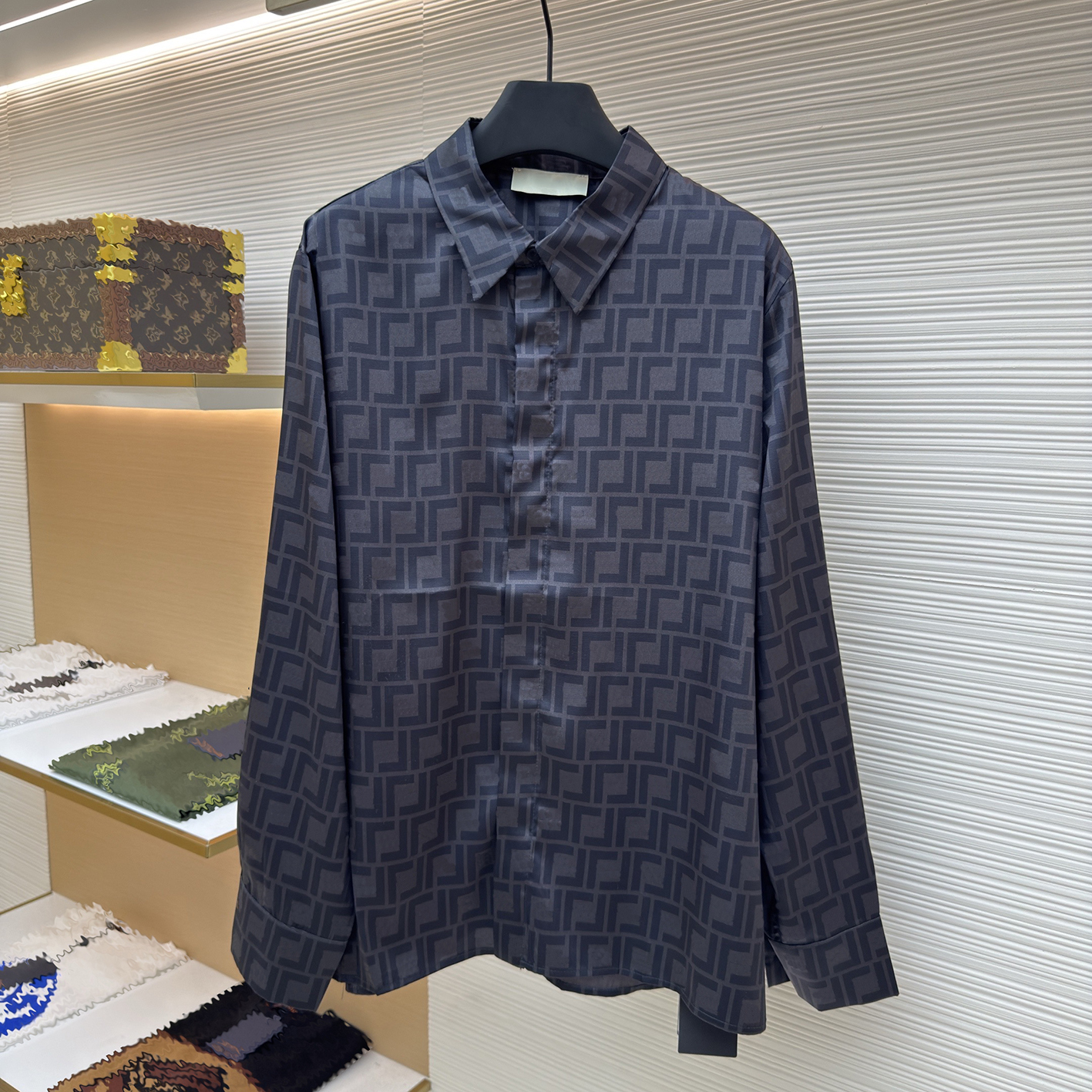 Designer brand clothing, high-quality men's full printed FF floral long sleeved shirt, vintage satin drape collar shirt, loose and luxurious lo