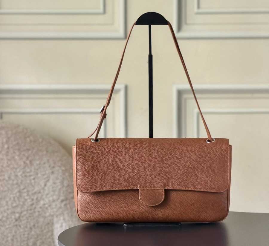 Top Mirror quality 26s Maxi Flap bag Top cowhide Large capacity lid bag flap bag with Flap Closure adjustable shoulder strap
