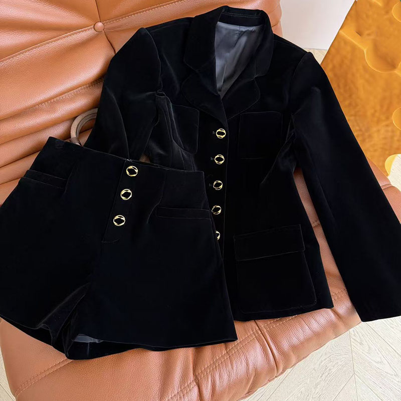 26ss Designer Women's Black Velvet Blazer & Shorts Set Gold Buttons Formal Suit Elegant 2 Piece Outfit