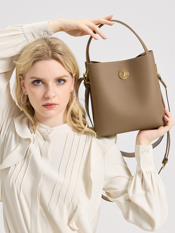 Sac de créateur Vintage de luxe en cuir bandoulière pour femmes vente chaude S seau polyvalent sac à main de banlieue grande capacité épaule SENY