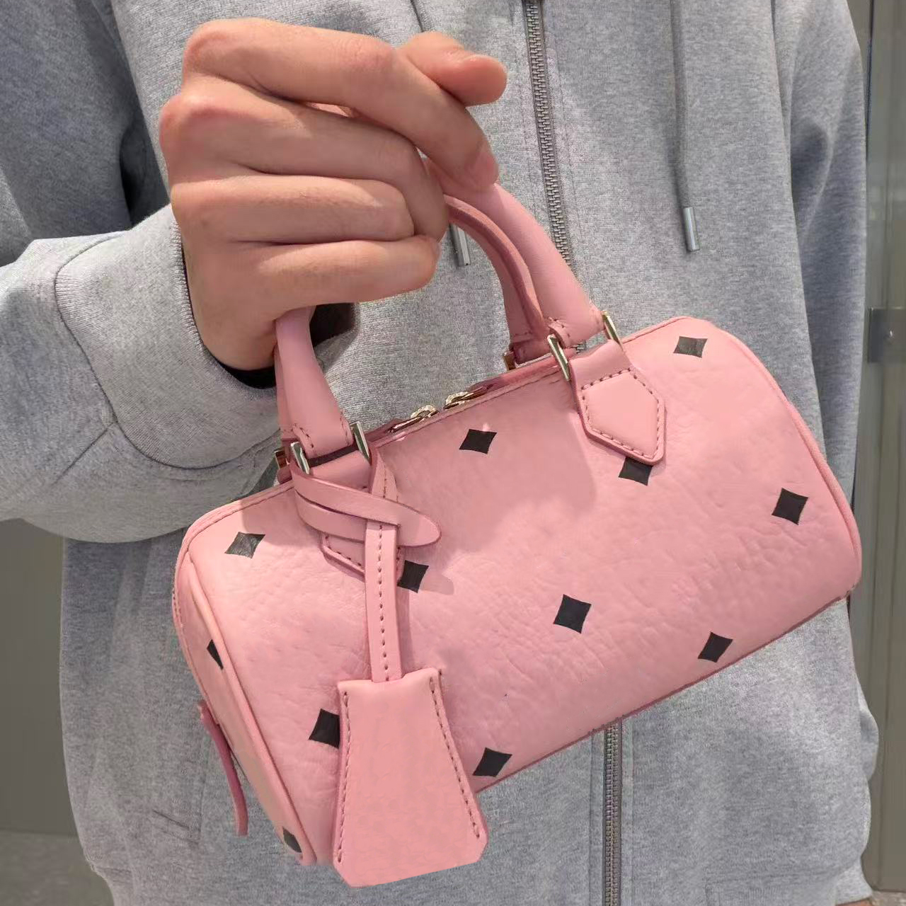 Designer bags high quality Womens leather Visetos Toni handbag Stark Side Studs Mini Backpack Ellas small handbag Vanity tote bag crossbody Shoulder