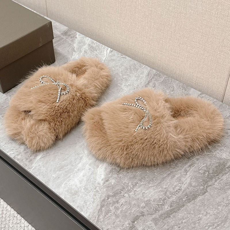 Designer Autunno Nuovi Sandali Sandali da donna di lusso Antiscivolo Sandali con suola in gomma resistente all'usura con decorazione a fiocco sulla