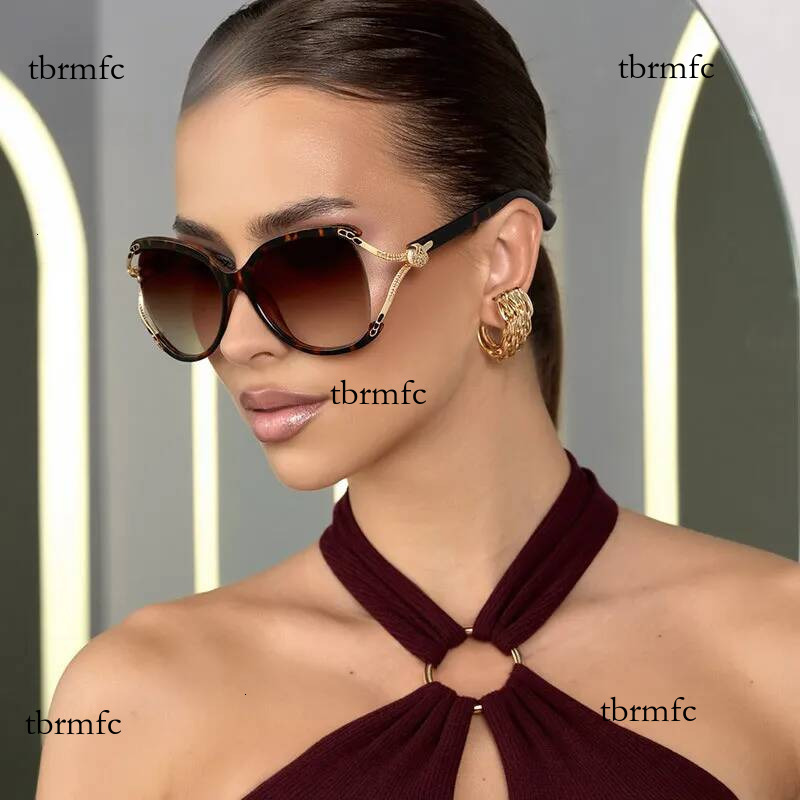 Lunettes de soleil de concepteur de luxe femmes haut de gamme or serpentine incrusté de diamant intégré grand cadre crème solaire cyclisme en ple