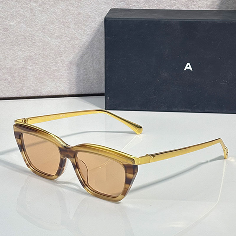 Lunettes de soleil œil de chat Italie Lunettes de soleil design CH4299 Tortue Acétate Monture en métal Femmes Lunettes de soleil rétro élégantes