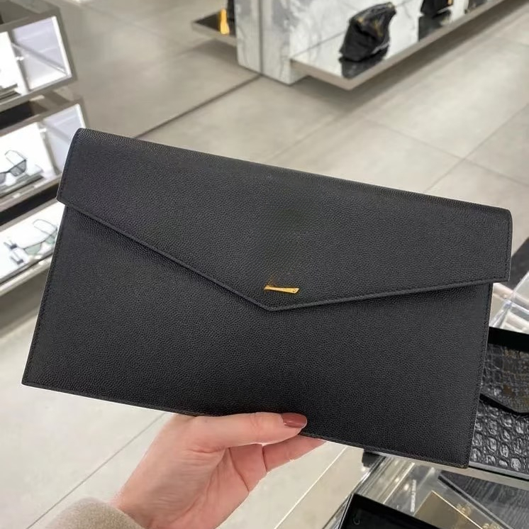 Designer Genuine Caviar Leather Clutch Bags Women Italian Metal Hardware Hand Carry Compact Minimal Luxury Versatile Elegant Chic New Everyday Style