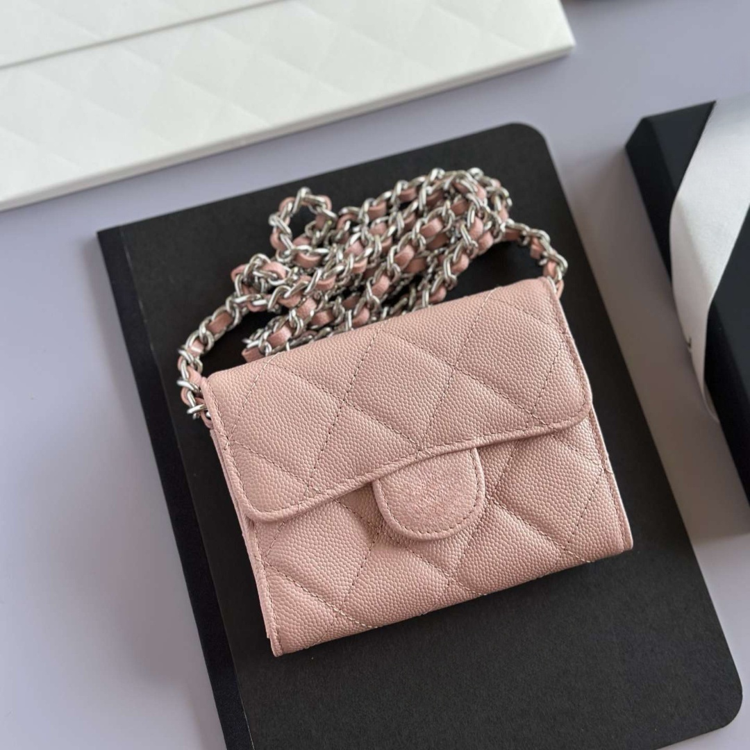 SS19 Designer Chain Wallet Women Luxury Flap Wallet Magnetic Closure 12.5cm Caviar Leather Mini Crossbody Bag 18K Gold-Plated Hardware Card Holder