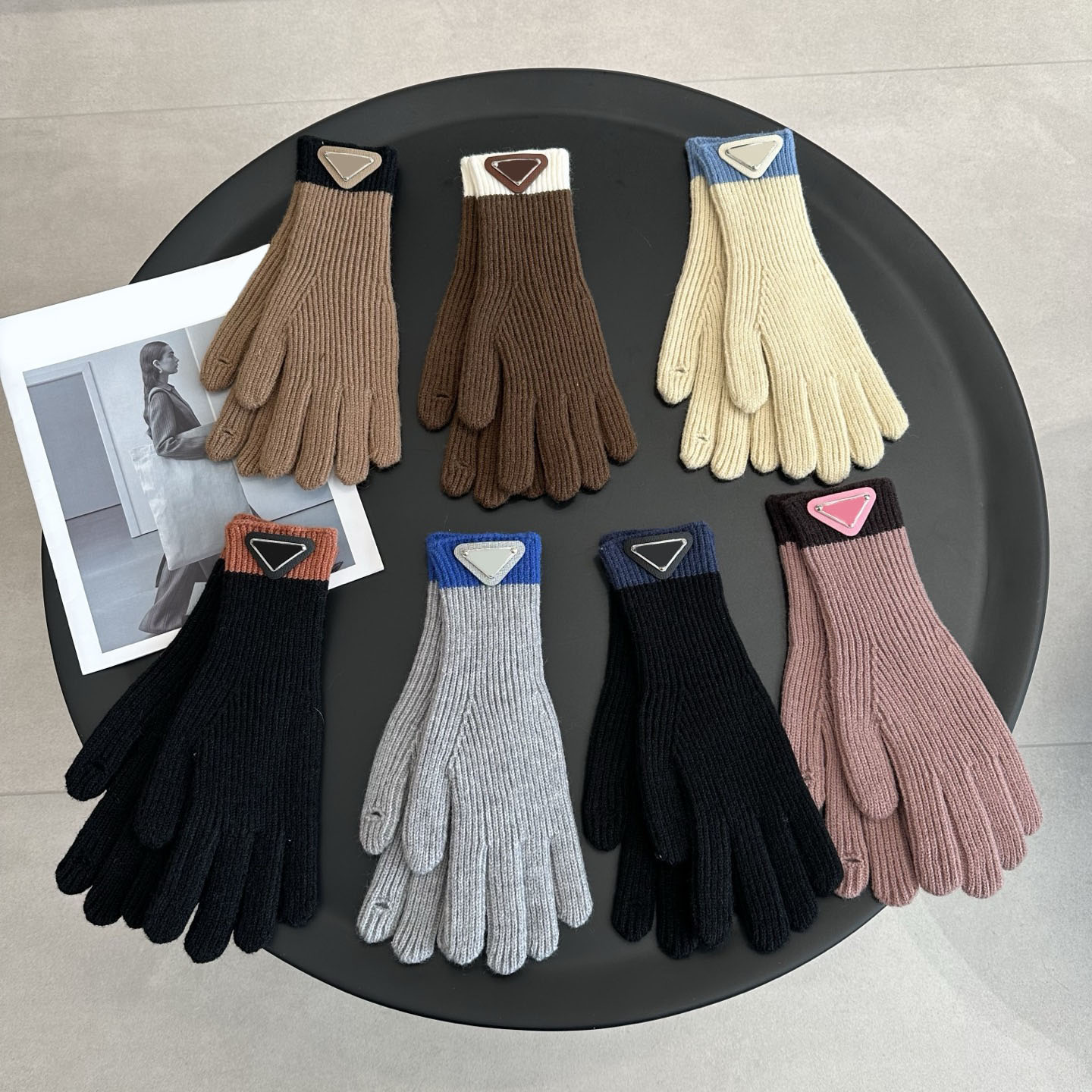 7Colors Mens Womens Letter Five Fingers Gloves Fashion Designer Thicken Keep Warm Glove Winter Outdoor Sports Pure Cotton High Quality