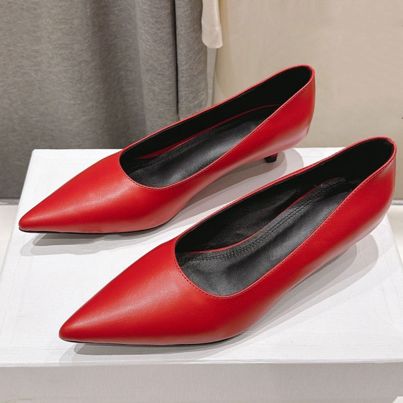 Kitten Pump in Leather Designer Fashion Sandals red Womens Autumn New Pumps High quality cowhide leather upper soft comfortable sheepskin lining san