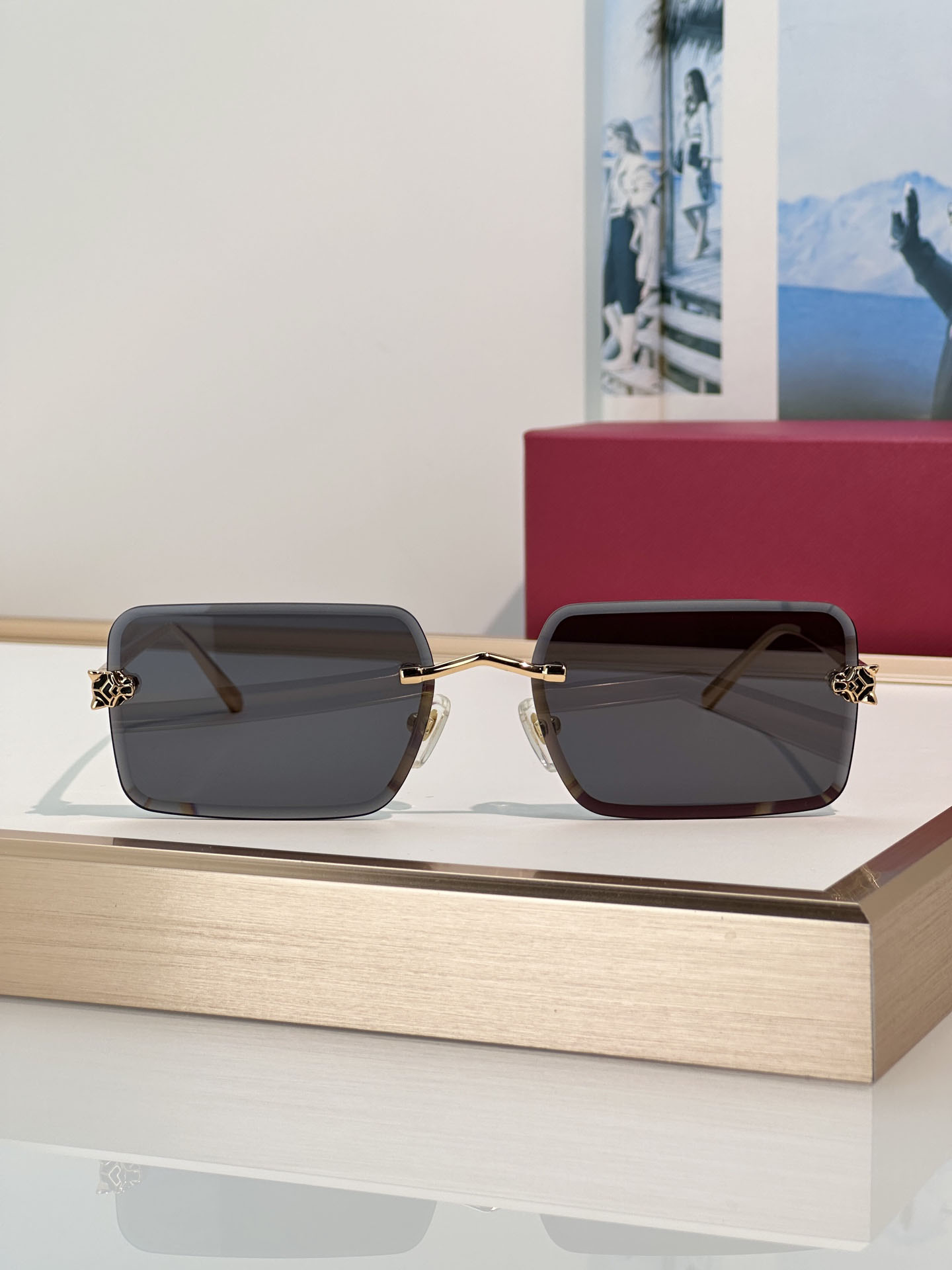 Luxury Designers Womens Sunglasses For Women Men Sun Glasses Mens 0764S Designer Fashion Style Protects Eyes Random Box