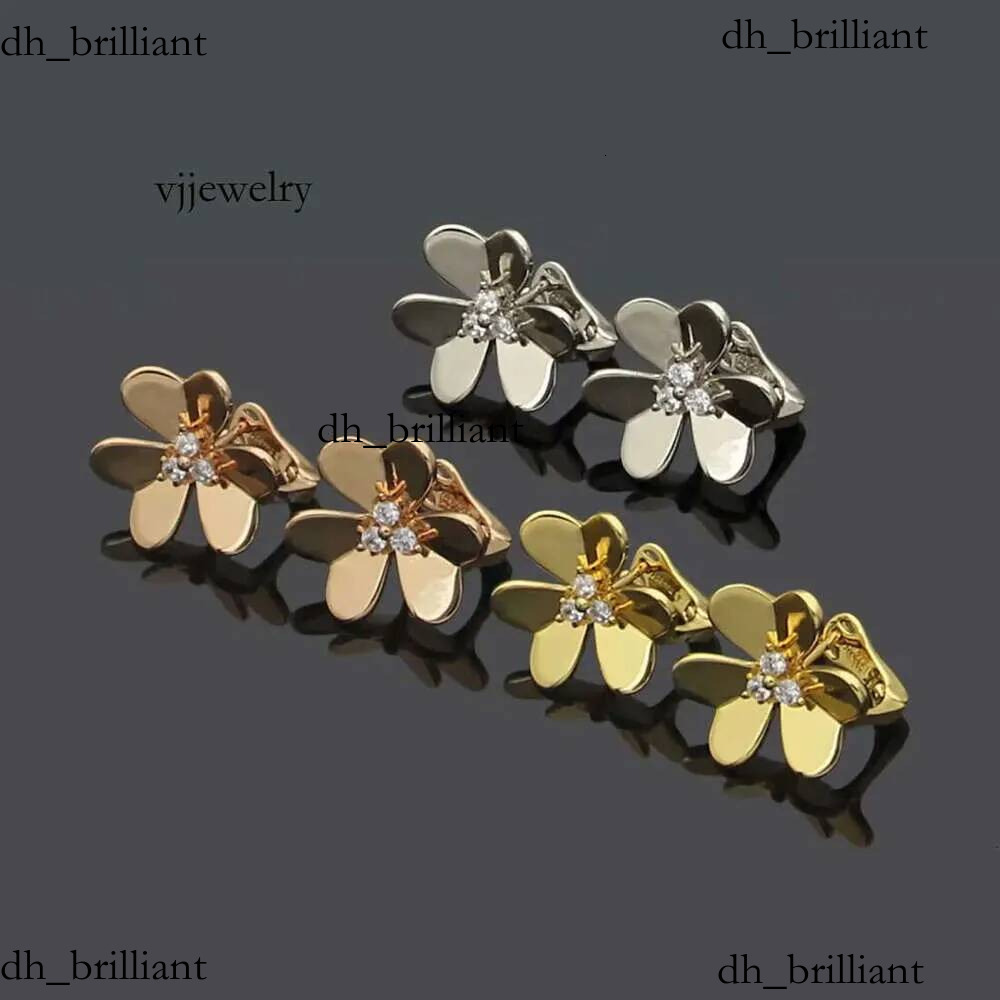 Boucles d'oreilles en titane et acier pour femmes, Style européen et américain, initiales gravées, trois diamètres de fleurs, 3 couleurs en vogue
