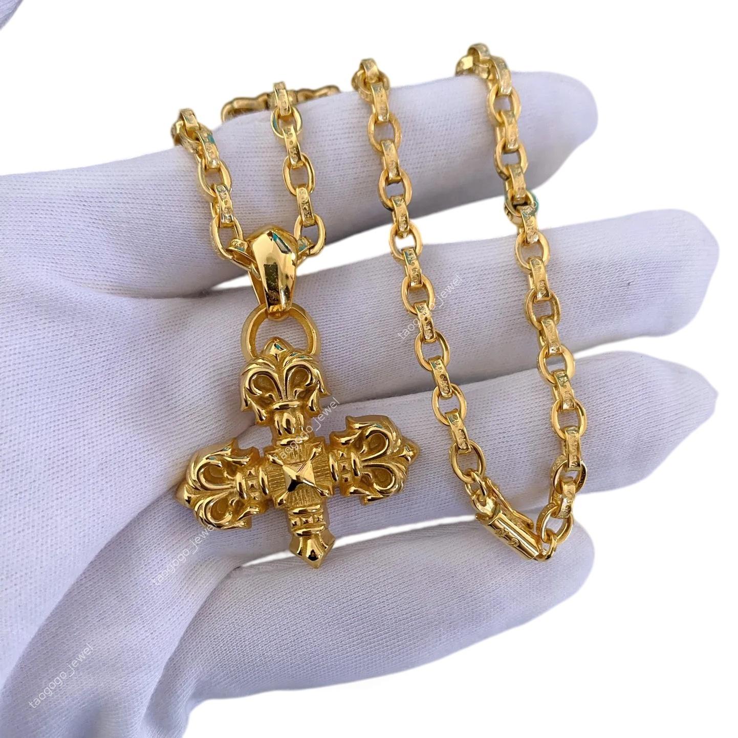 Luxury Designer Classic Vintage Engraved Flame Cross Pendant Necklace Antique Silver Gothic Punk Heavy Metal Chain Necklace Unisex Hip Hop Jewelry G