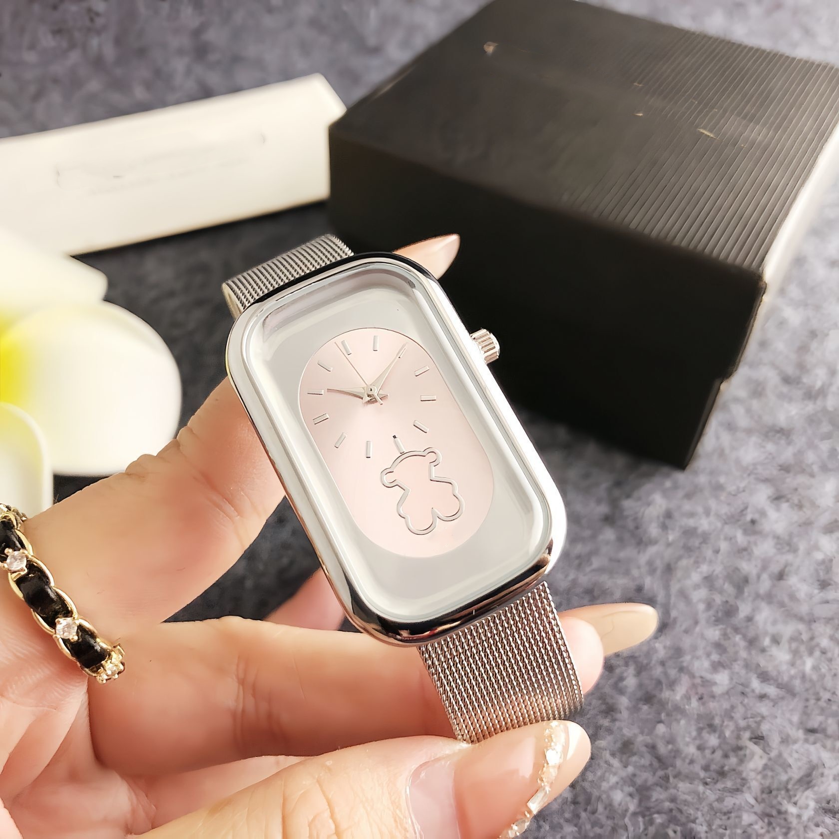 Hot Fashion Femmes Hommes Argent Rose Or Rose En Acier Inoxydable Span Lettre Animal Cristal Fermoir Chaîne Fil Électronique Montre Bracelet Bijo