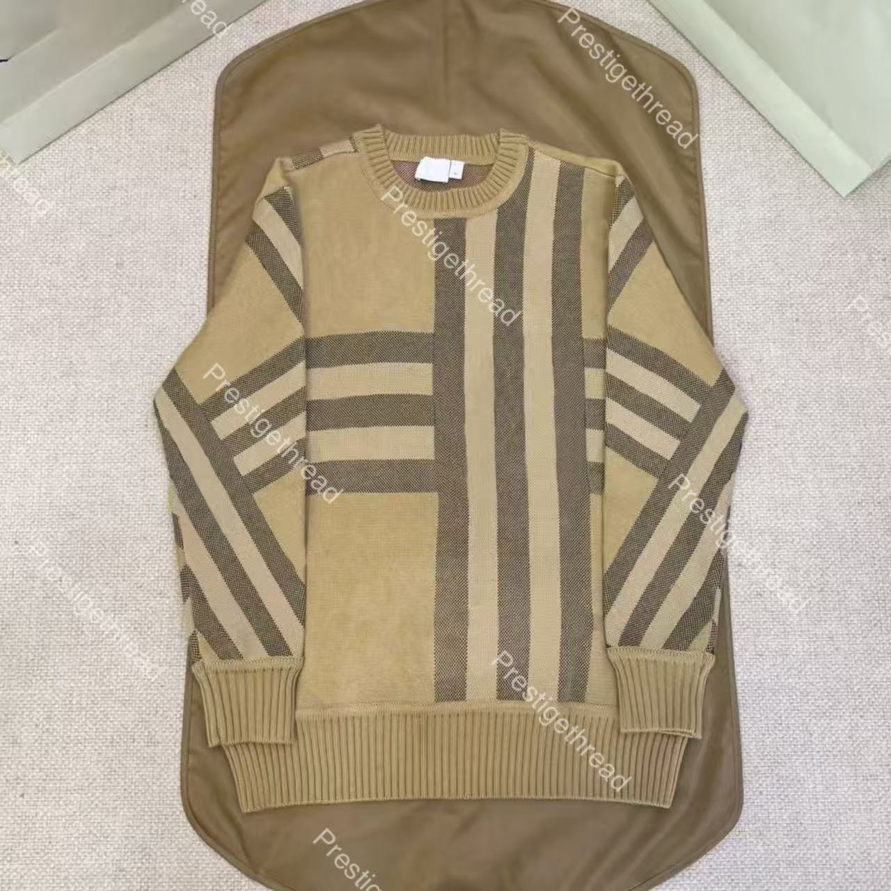 Classic plaid jacquard wool knit sweater, designer high-quality Women's Sweaters, classic beige unisex pullover