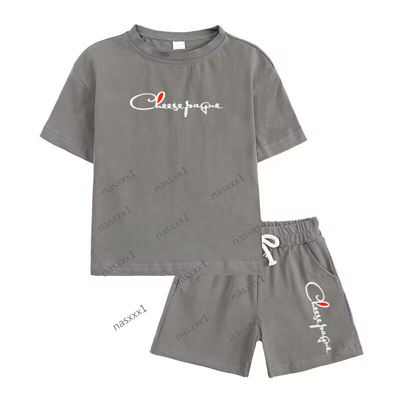 Ensemble deux pièces T-shirt et Short gris imprimé lettres d'été, vêtements de marque pour enfants, mode garçon et fille de 2 à 15 ans, ensemble