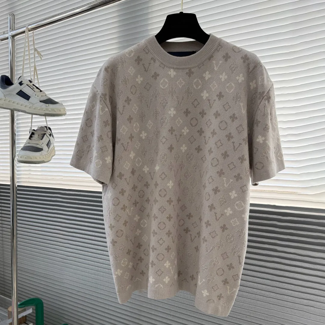 Designer brand clothing, high-quality men's T-shirt, polo shirt, jacquard knitted short sleeved T-shirt, men's round neck fine needle blen