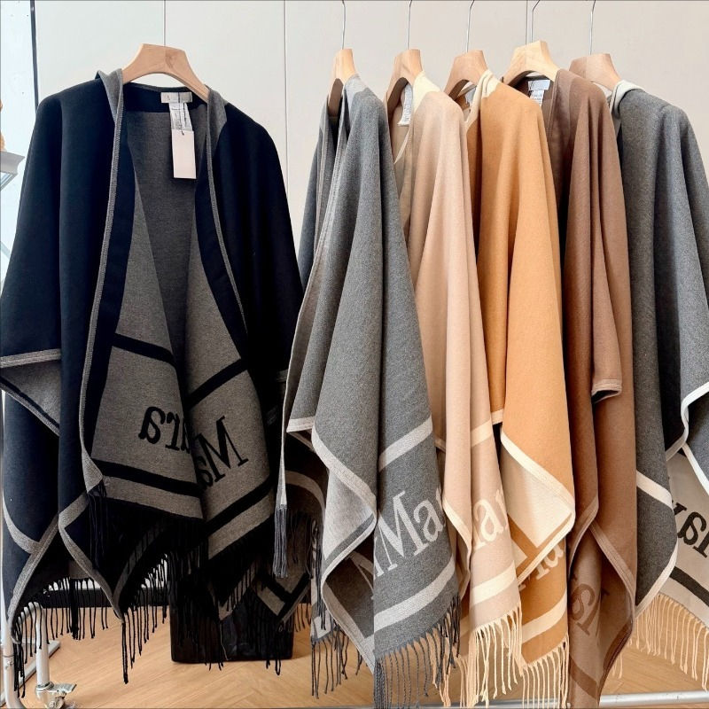 Women Designer Classic Letter Jacquard Fringed Poncho Shawl Elegant Winter Warm Cape Wrap Scarf Minimalist Luxury Pashmina Soft Reversible Fashio