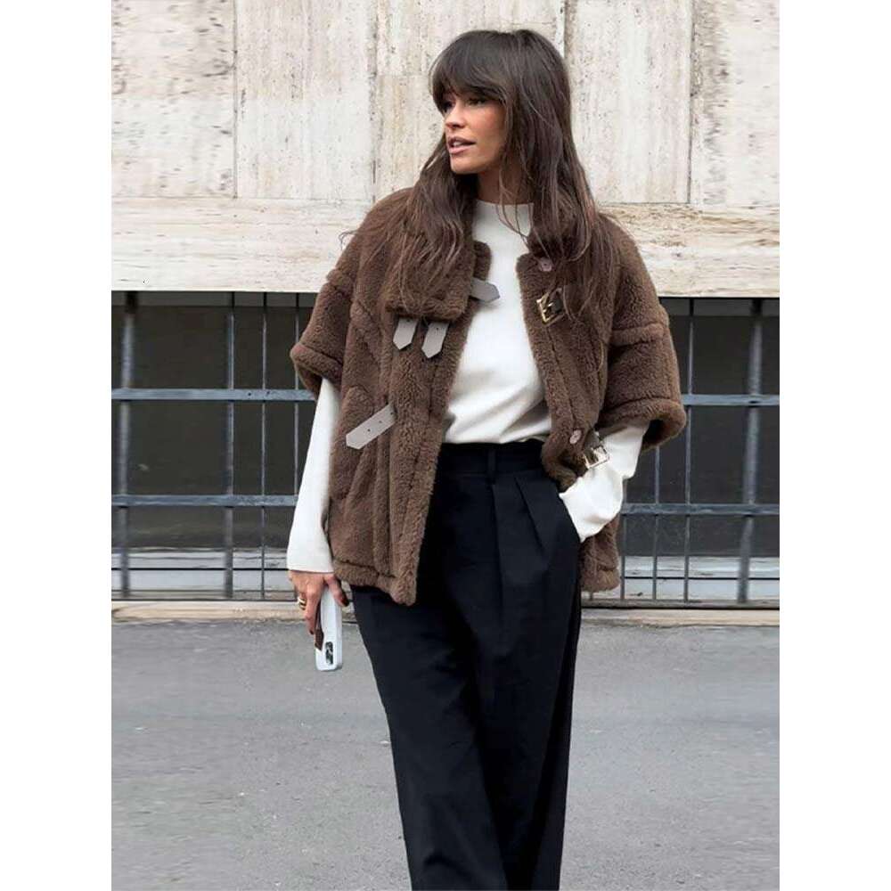 Bestseller Autumn New Brown Fluffy Furry Warm Jackets Classic Fashion Button Half Sleeve Women's Coat Casual Loose High Street Overcoats 8 D