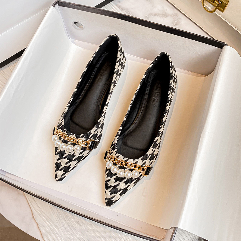 Black White Mixed color pearl flat shoes woman pointed toe metal chains ballet flats female plaid cloth loafers big dee4