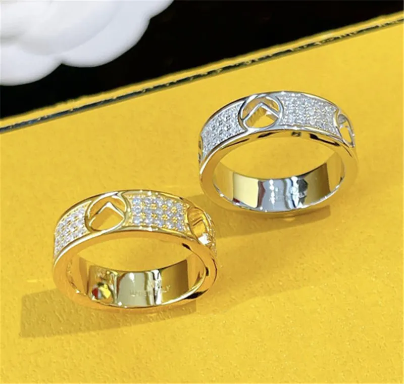 Luxe Femmes Hommes Designer Charme Lettre Bande Anneaux Mode Casual Couple Bijoux De Mariage