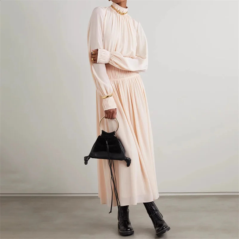 Robe de fête élégante Femmes Automne plissé slim jupe longue demi-cou de cou décontractée Y2k Robe midi 240902