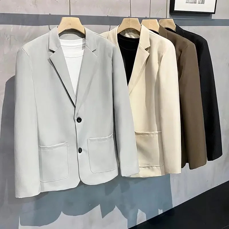 Collection d'automne de printemps Slim Fit British Style Gile de blazer polyvalent pour les jeunes hommes sans repasser 240902