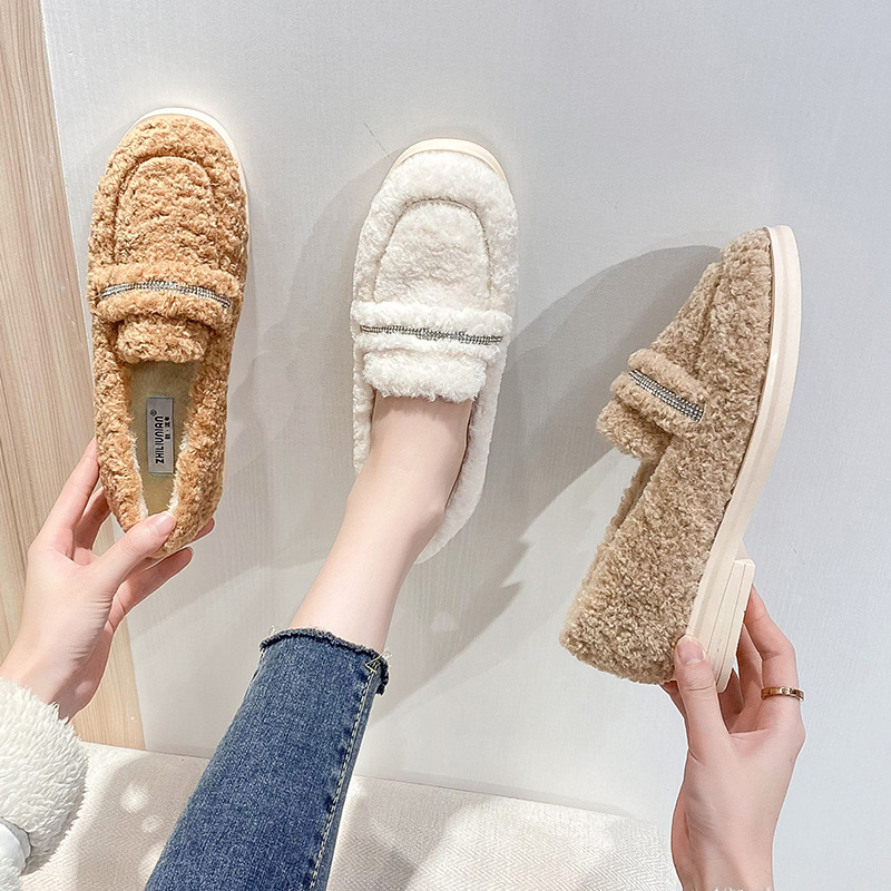 Crystal Lambool Flats Femme Femme moche en peluche chaude Moocasins Talons épaisses Chaussures de fourrure d'hiver Femme 2025 Big Si 29c4
