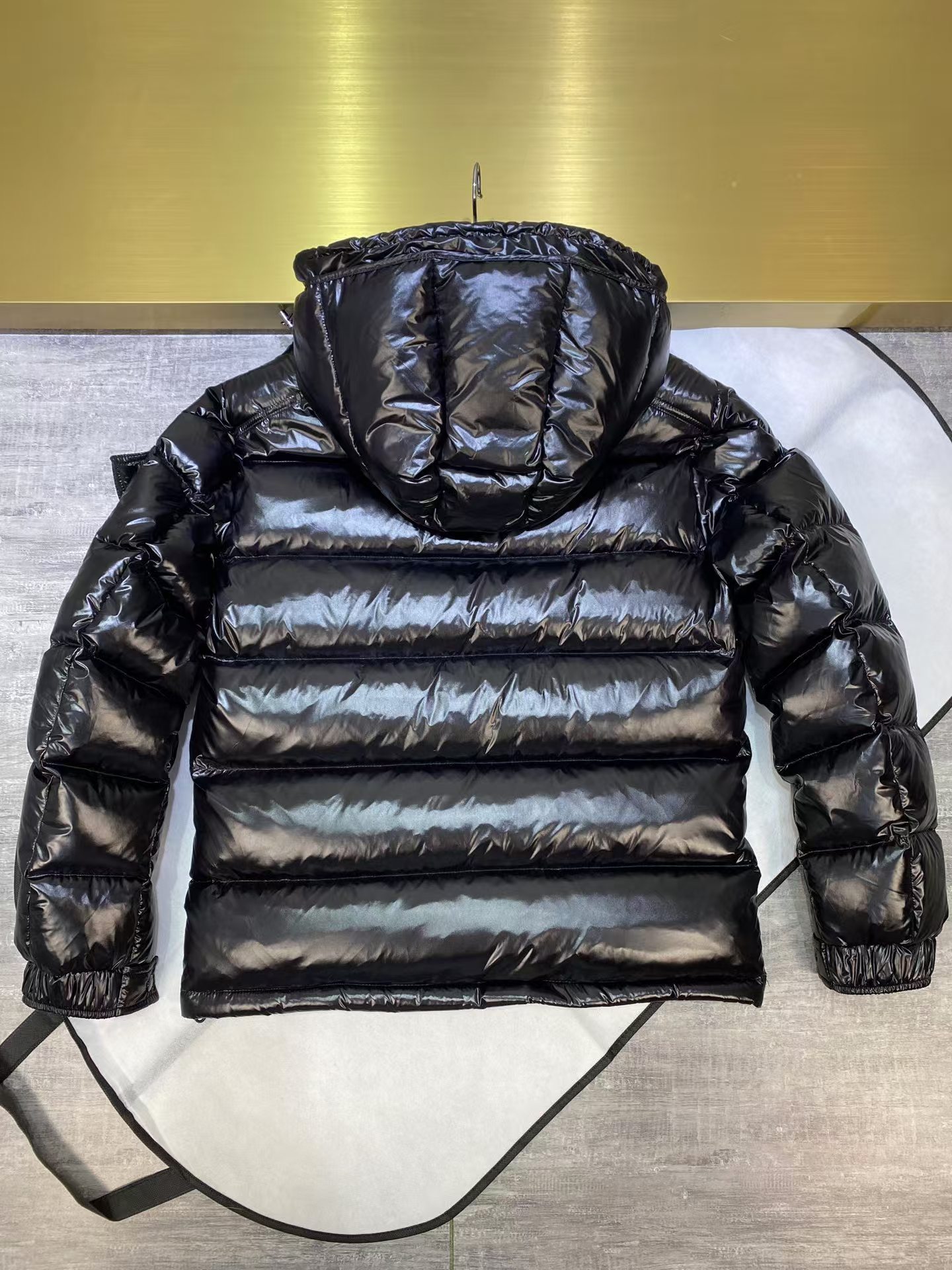 Male designer luxurious thick down jacket high-quality embroidered winter top outdoor warm jacket couple style down jacket
