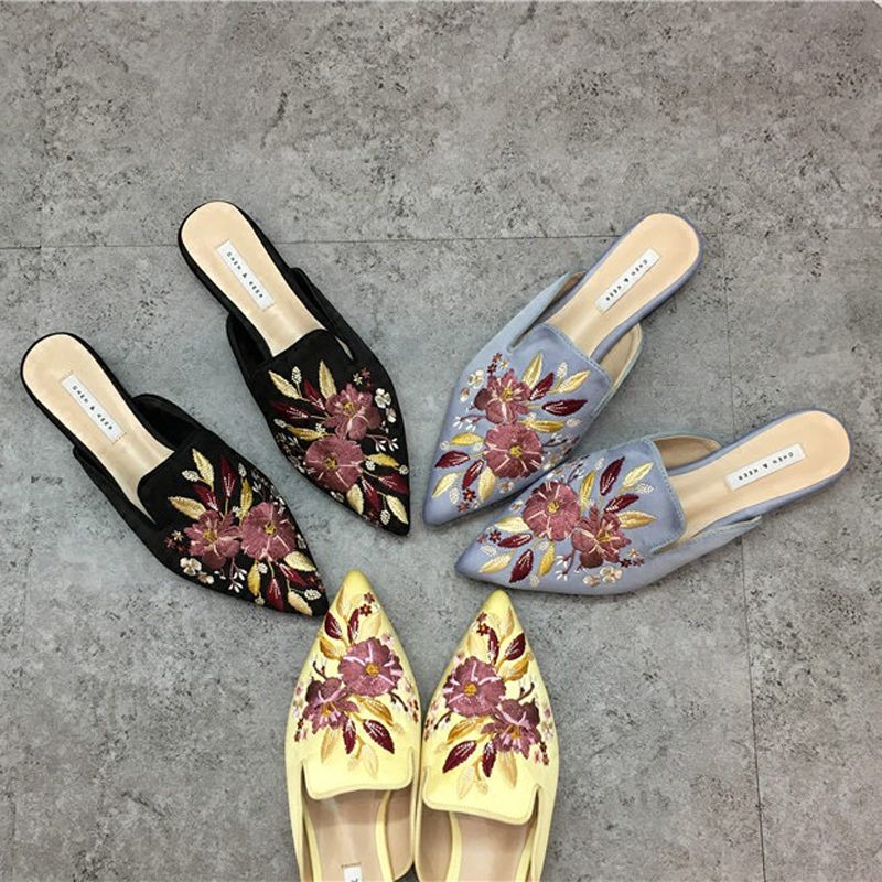 Embroider Shoes Woman wers Slippers Pointed Toe Mules Slides Low Flat Heel Flip ps Women Brand Embroidery ral S 1798