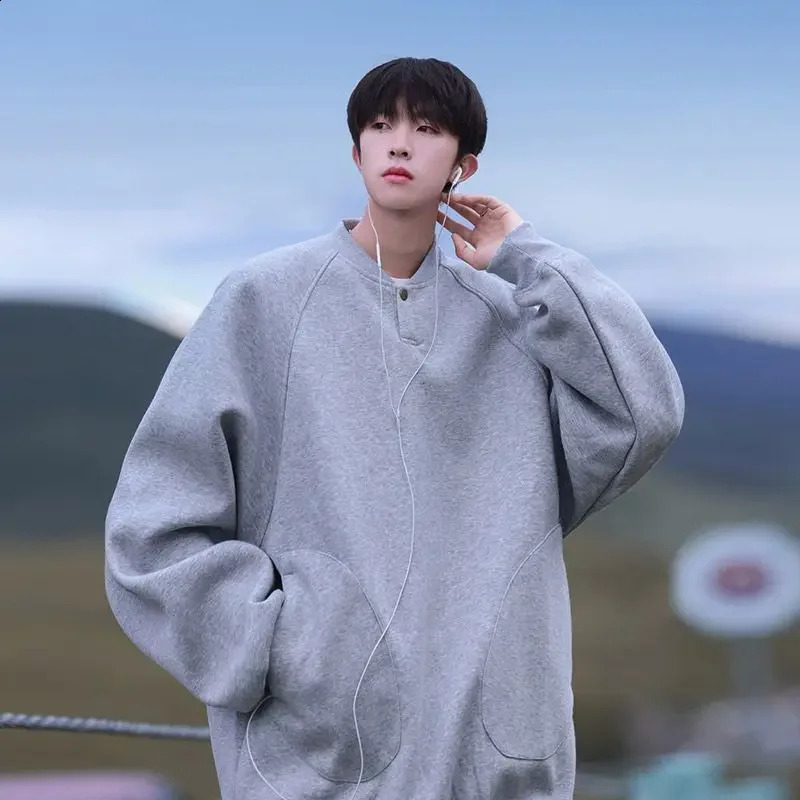 autumn and winter solid color coat American long-sleeved round neck retro loose velvet sweatshirt men heavy trend y2k top 240902