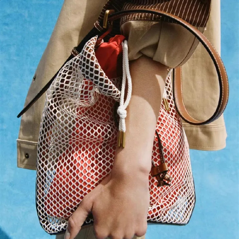 Summer Beach Bucket Bag For Women Tote Shoulder Woven Travel Crocheted Hollow Out Ladies Fashion Handbag 240902Z