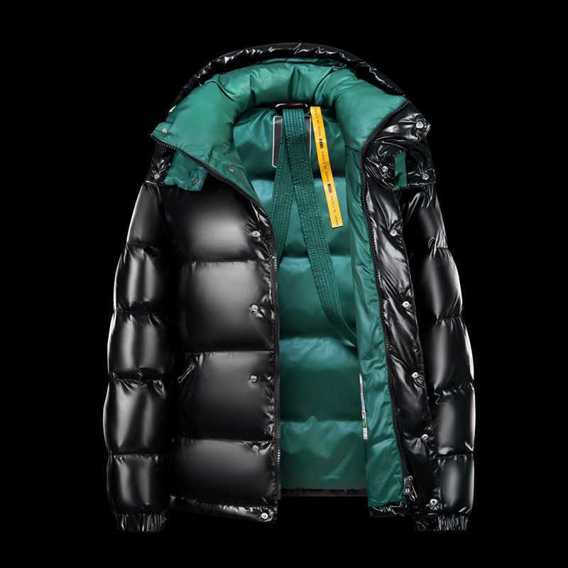 2024 New Men's White Down Jacket Men's Warm Bright Short Thick Hooded Coat Black Green T240903