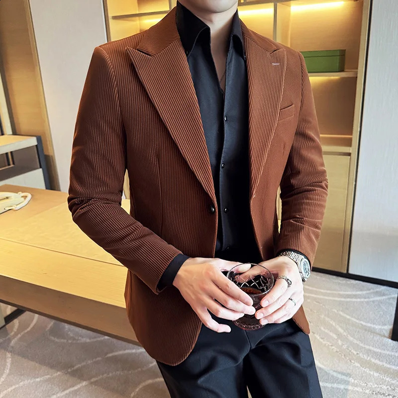 Veste de costume à rayures en velours en velaillement en velours en velaillement élégant élégant et belle entreprise décontractée