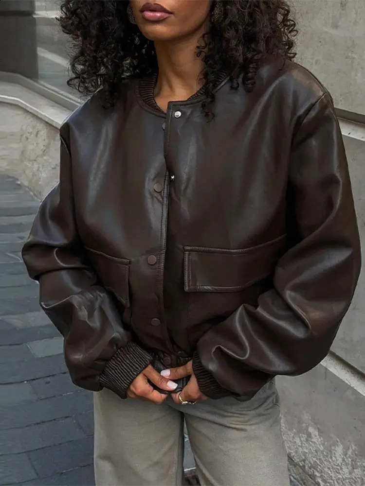 Brown Women Short Leather Jackets Fashion Oneck Long Sleeve Single Breasted Pockets Coats 2024 Female Motorcycle Street Jacket 240903