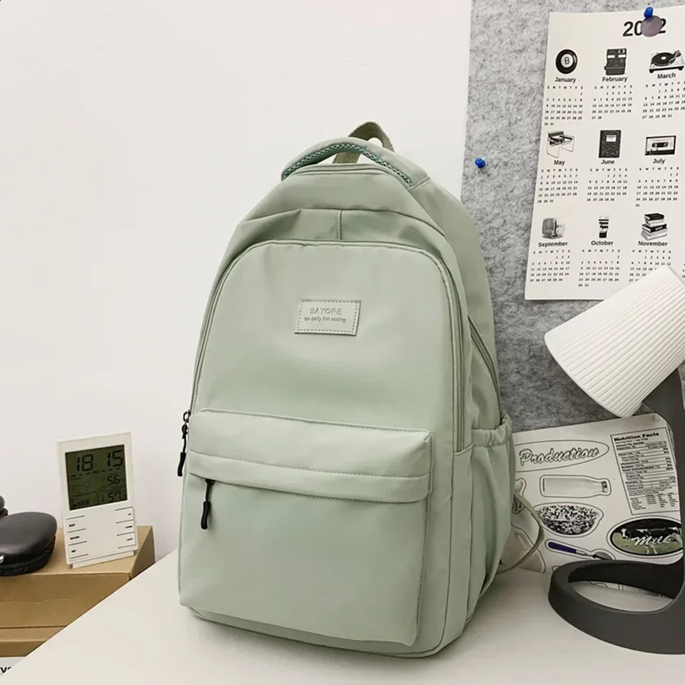 Zaino Impermeabile in nylon per adolescenti Rucack Borsa a tracolla da donna per ragazze alla moda all'aperto High School Nero Mochila 63A5 Sport