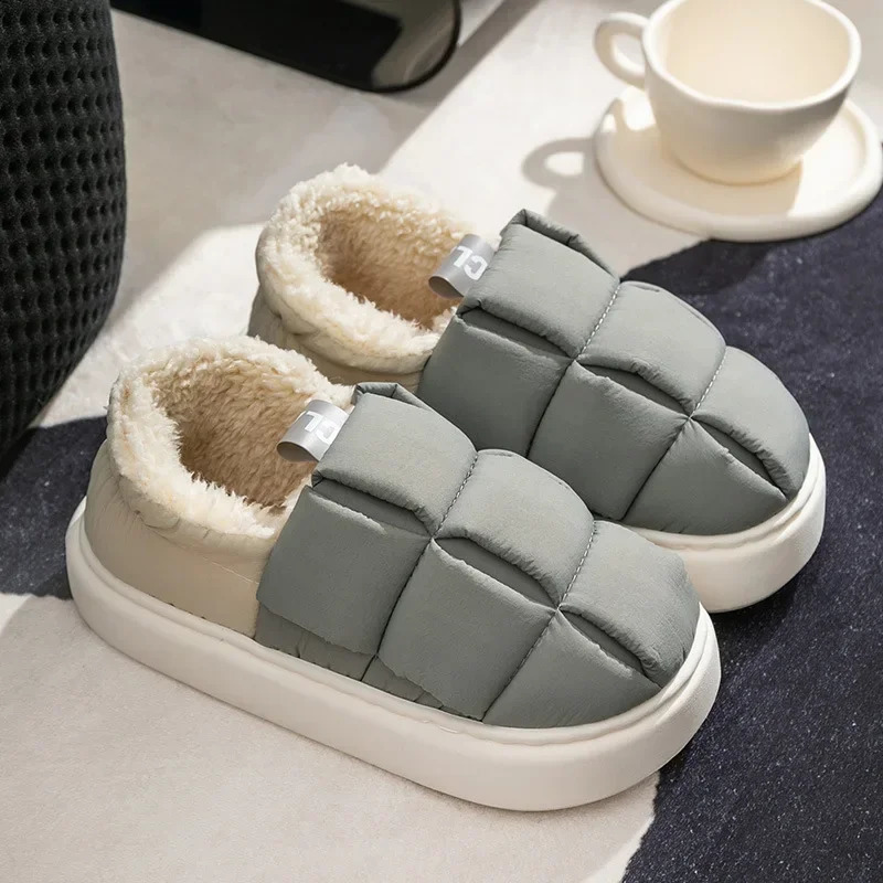 Winter womens slippers warm plush cotton shoes indoor couple anti slip thick soled woolen leather shoes household slippers 240903