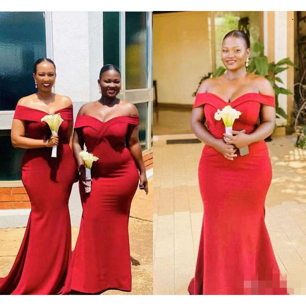 Plus Size Red Mermaid Bridesmaid Dresses Off The Shoulder Sweep Train African Maid Of Honor Gown Simple Country Wedding Guest Formal Wear