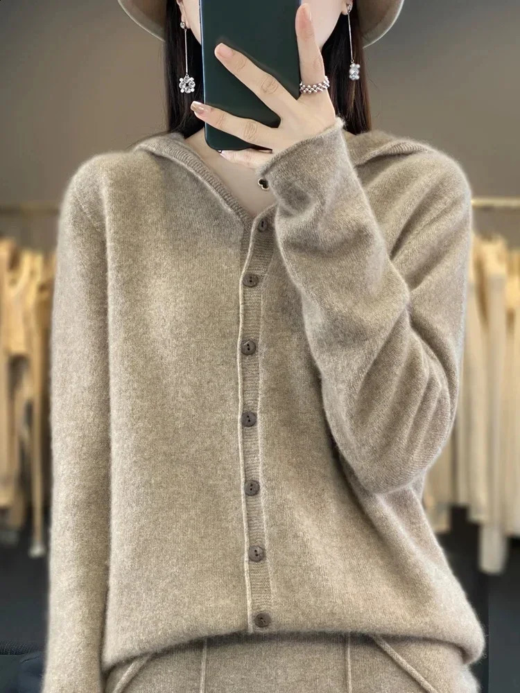 Pullage féminin à manches longues Cardigan décontracté d'automne 100% Mérino Pull à capuche solide en cachemire en tricot coréen top 240904