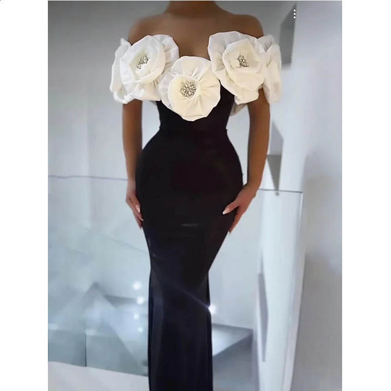 Fleur blanche tridimensionnelle Sexy épaule de la cheville Longueur Bandage Robe pour la fête d'anniversaire des femmes