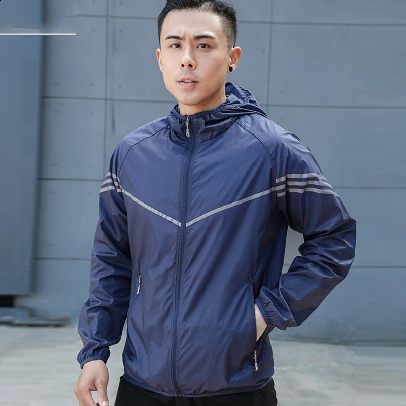 Spring and Autumn Men Thin Waterproof Sun Protection Jacket Hiking Fishing Casual Windbreaker Quick Drying Sport Hooded Coat 240905