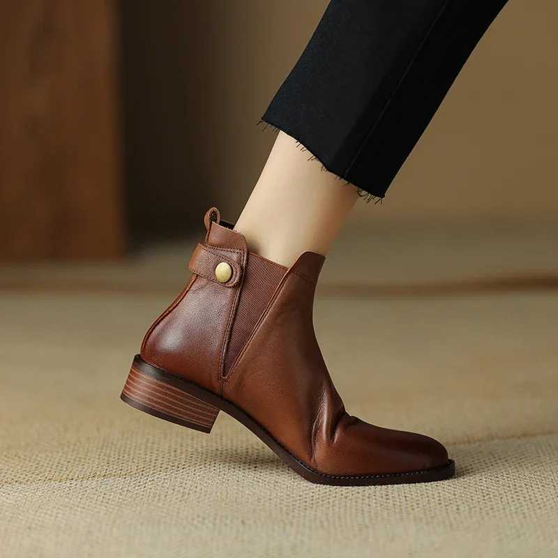 High Quality British style short boots suitable for the new thick heeled soft leather boots Spring and Autumn Ankle boots French shoe removal boo