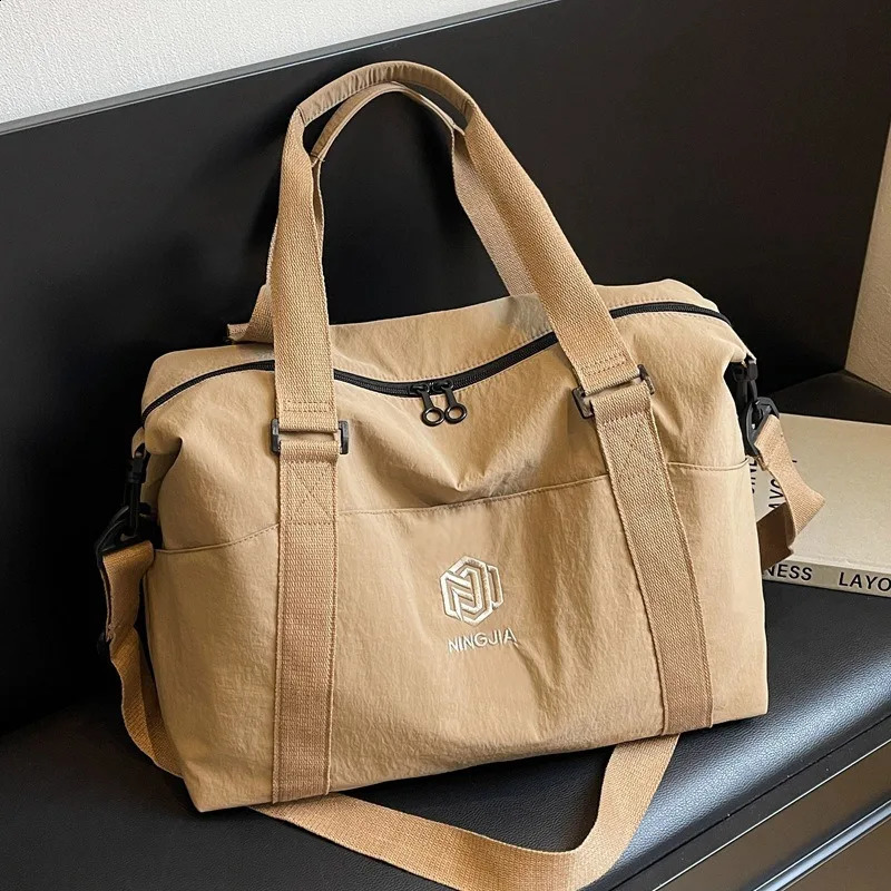 Fashion leisure fitness bag womens large capacity leisure yoga bag Crossbody Trendy sports handbag business travel bag 240906