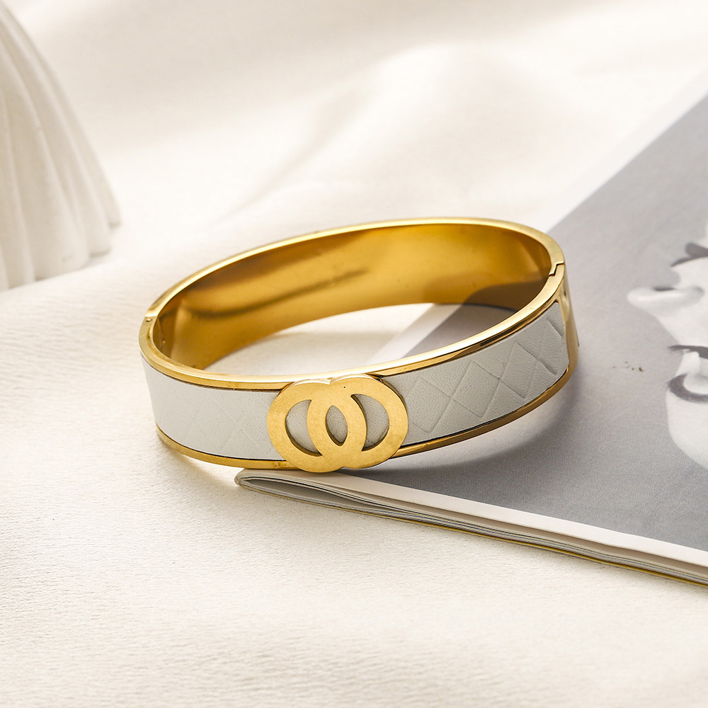 Europe Fashion Style Designer Letter Bracelets Women Faux Leather Bangle Luxury Designer Jewelry 18K Gold Plated Stainless steel Wristband Weddin-image-822971634