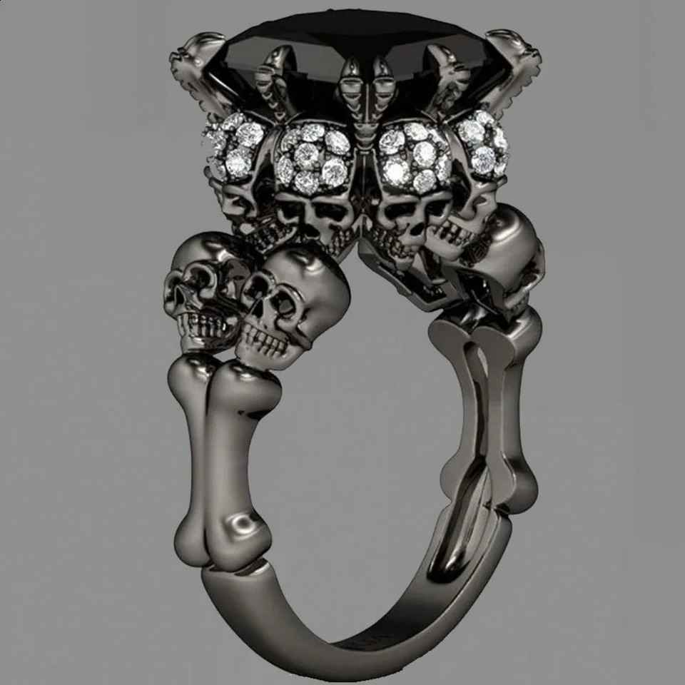 Personalized punk skull retro Gothic ring suitable for mens Halloween black zircon jewelry womens black simple ring accessories 240905