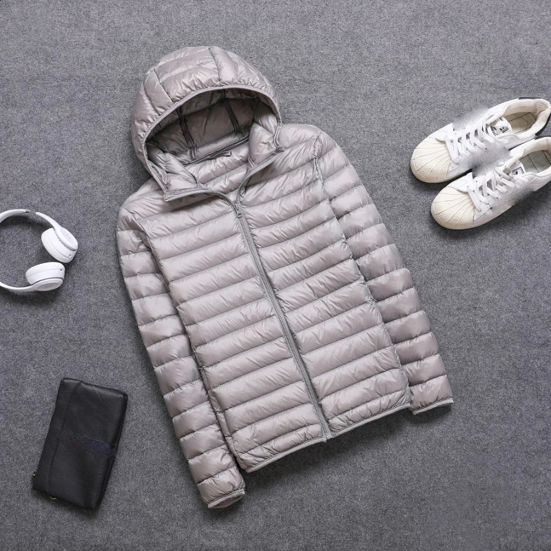 Men Ultra-light Thin Down Jacket Autumn Winter Slim Short Hooded Warm White Duck Down Coat Mens Outerwear Ropa De Hombre Coats 240903