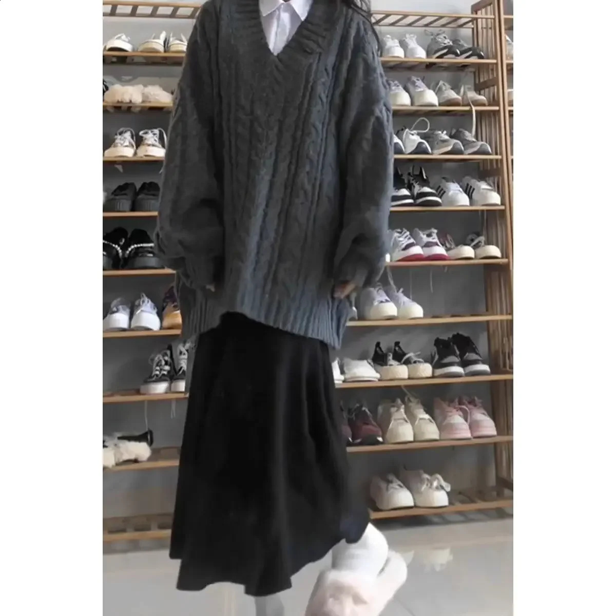 Winter Warm Salt System Womens Competition Korean Style Weight Loss V-neck Sweater Fish Tail Skirt Two Piece Set 240907