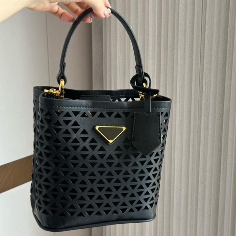 Fashion Designer Hollow Out Handbags for Women Crossbody Bucket Bags 18x17cm 28076