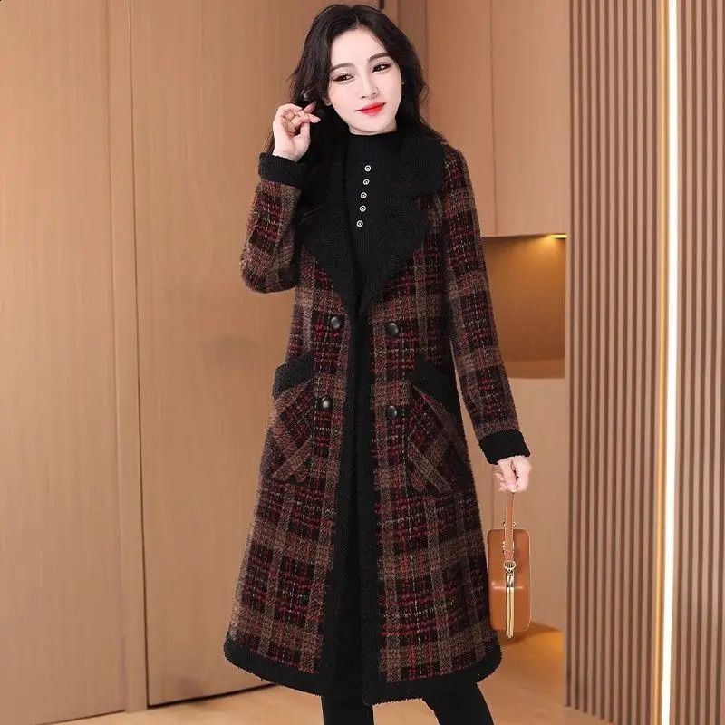 Thickened woolen coarse woolen coat for women long woolen coat for autumn and winter ultra-thin windproof jacket strapless button coat 240909