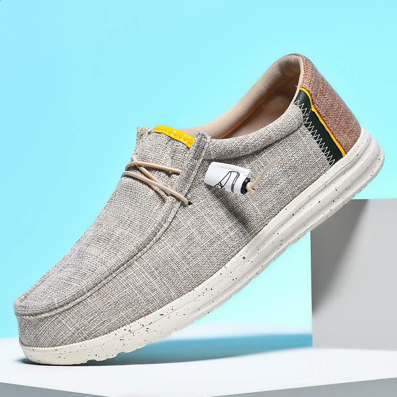 Chaussures de toile décontractées pour hommes respirant et lisse sur les chaussures de sport vulcanisées à fond plat plus taille 48 chaussures de