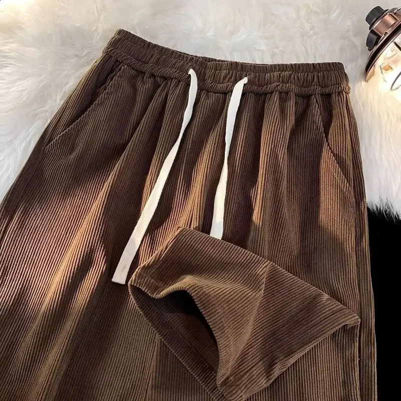 Retro Brown Corduroy Casual Pants Loose Fit Straight Leg Sports Pants American Style Fashion Mens Spring Autumn Arrival 240909