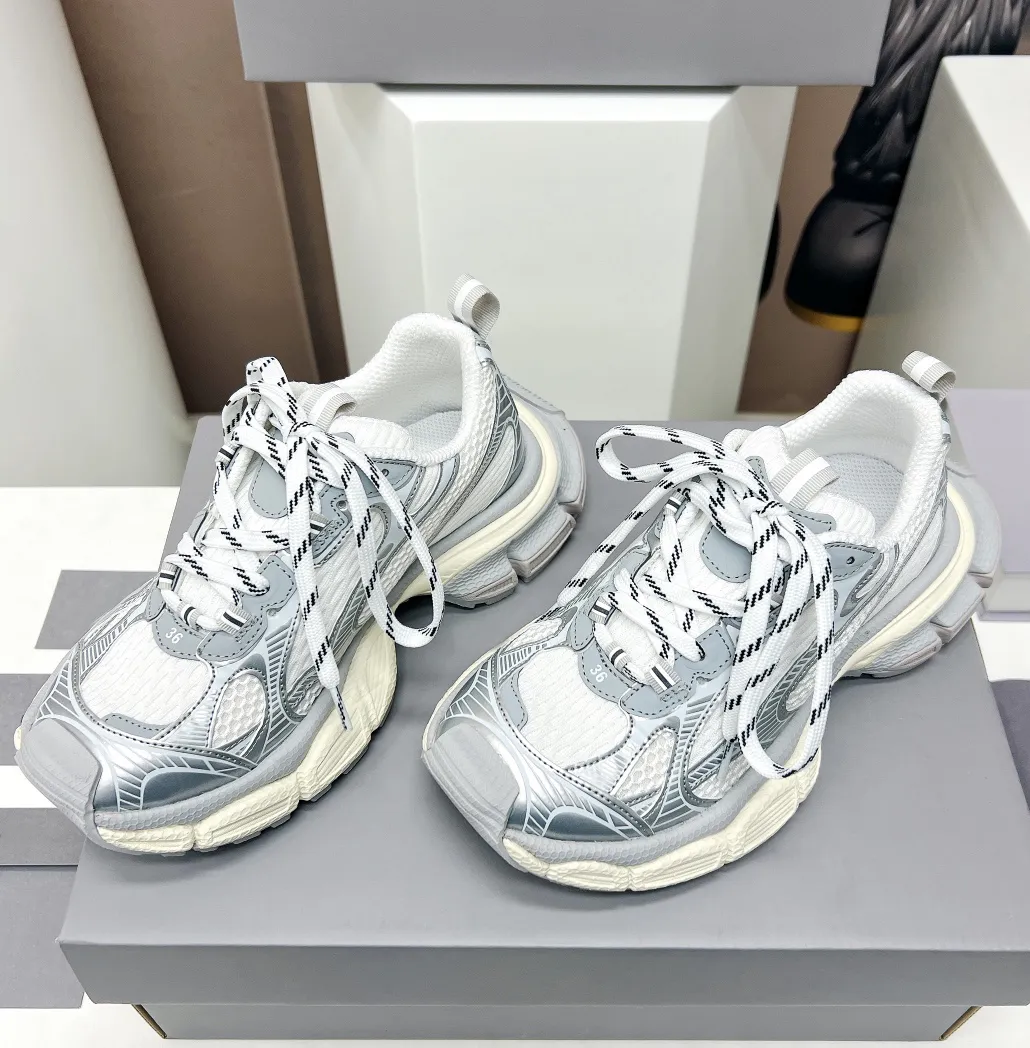 Chaussures designer Femmes hommes décontractés en cuir Triple Trainers Noir blanc rose rose nylon gomma baskets entraîneurs taille36-45